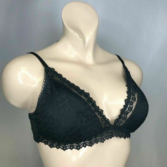 Victoria's Secret Other - VICTORIA SECRET Lace Triangle Bralette Wireless